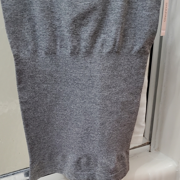 NWT MarylynMonroe 3PK Spaghetti Sleeves Seamless Shaping Camis;B/W/G;Sz … - Picture 7 of 13